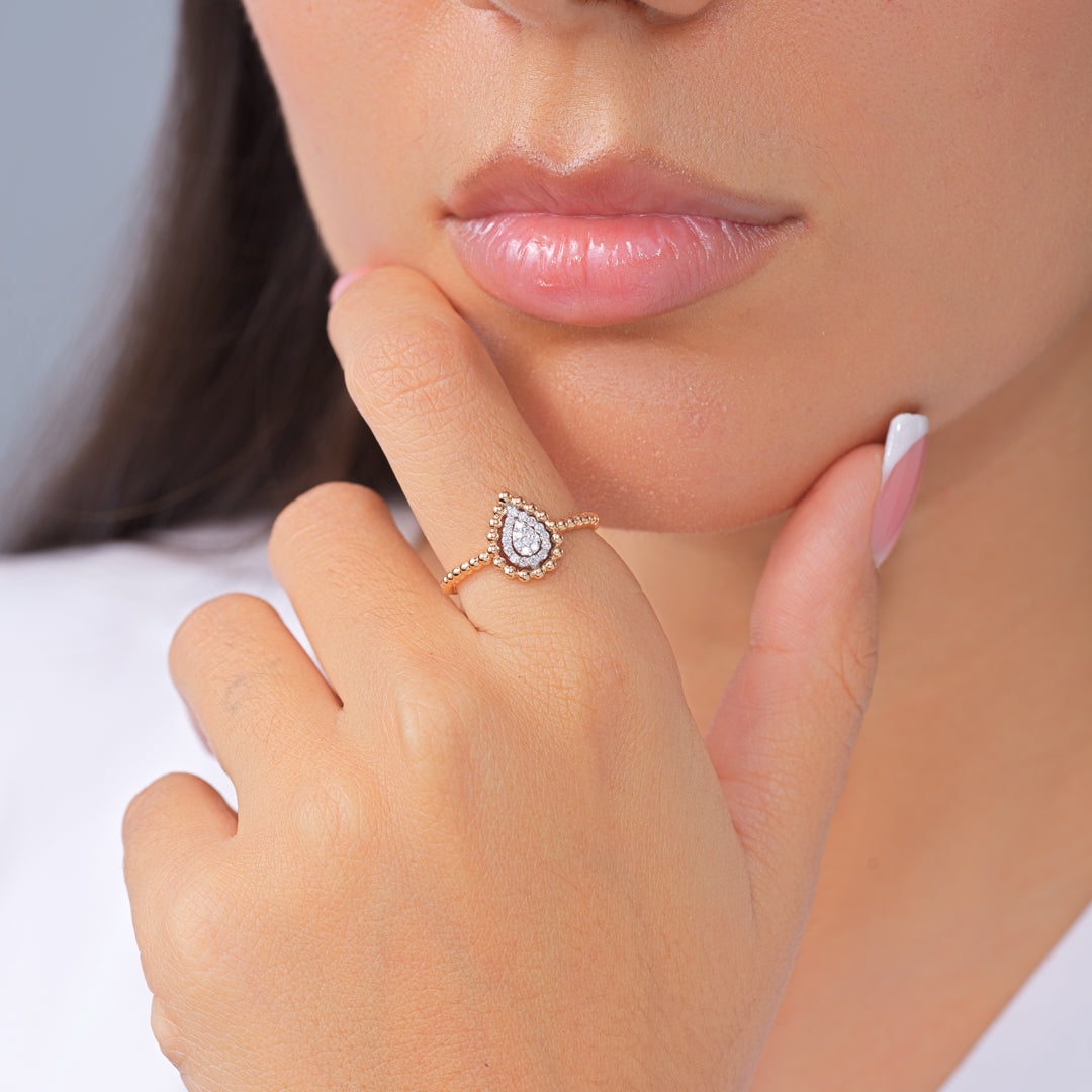 Majestic Golden Round Ring Yellow Gold Diamond